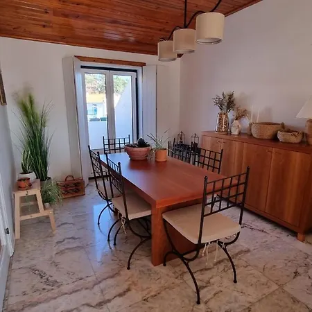 Casa Avo Nino Gueste House Nazaré
